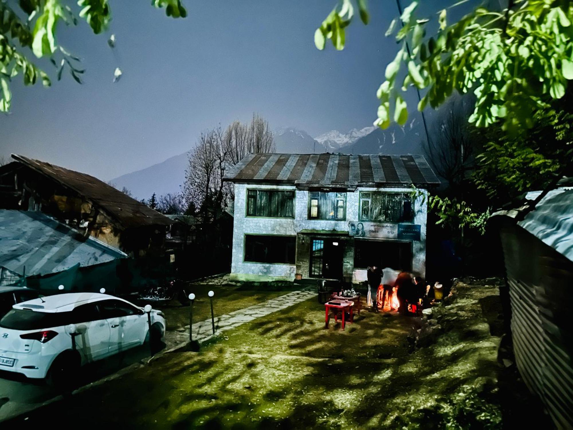 Pahalgām Dreamland Cottage מראה חיצוני תמונה